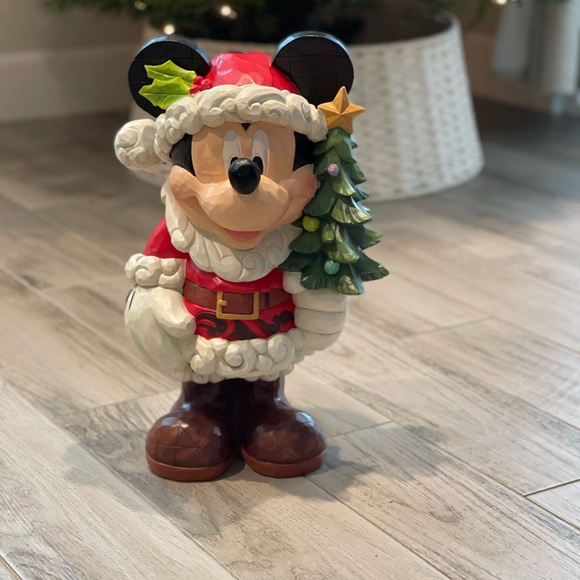 Jim Shore 2021 addition Mickey Santa NIB ~ Old St. Mick - Picture 8 of 13